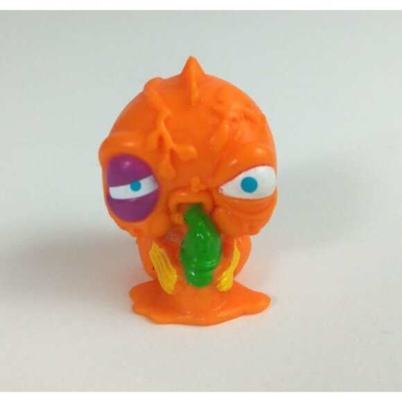 The Ugglys Pet Shop Series 1 Gross Homes Purple Gross Goldfish Gross Homes - Picture 1 of 6
